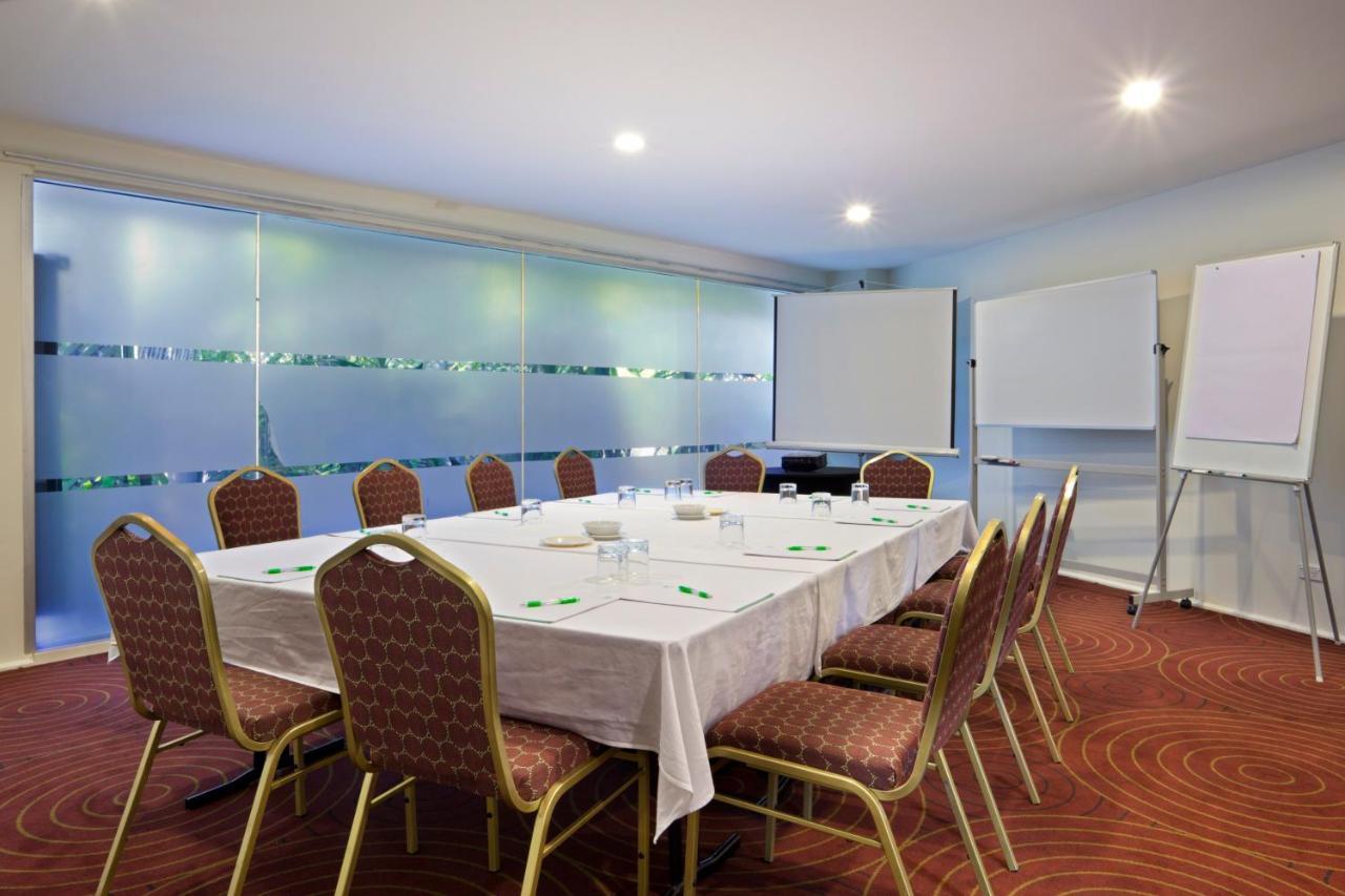 Holiday Inn & Suites Port Moresby By Ihg Экстерьер фото