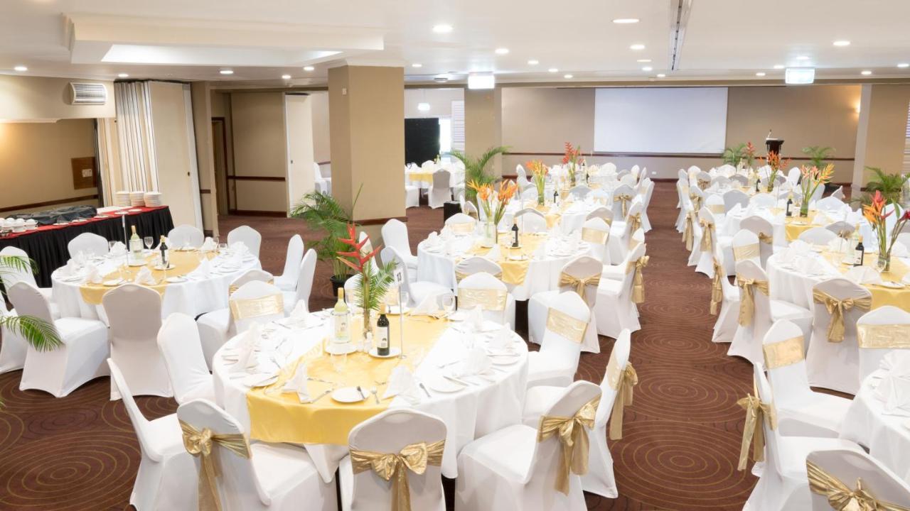 Holiday Inn & Suites Port Moresby By Ihg Экстерьер фото