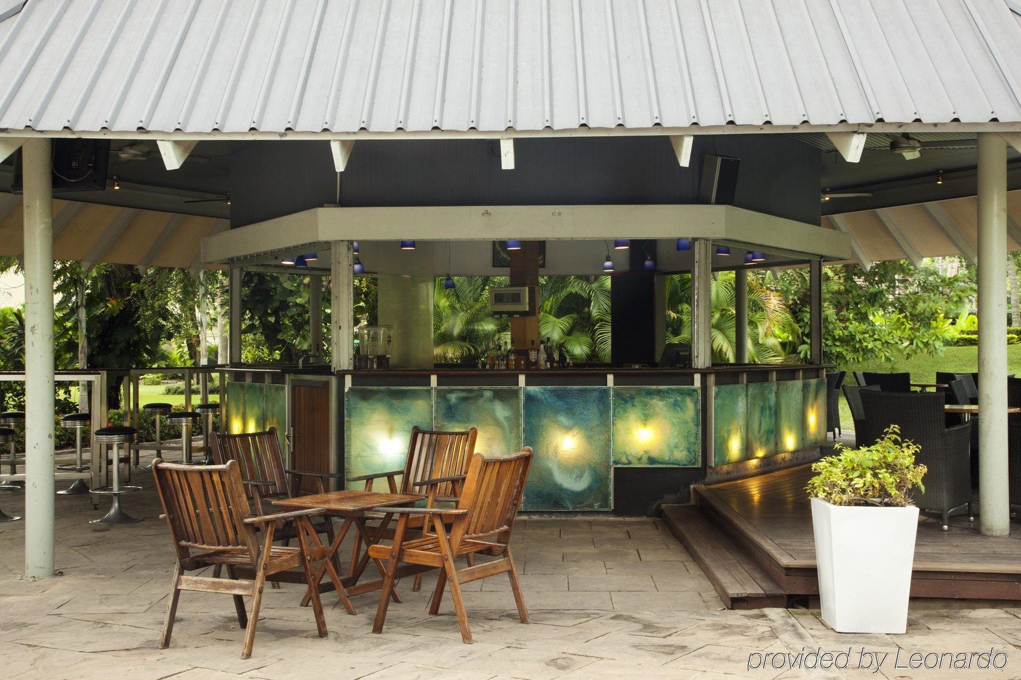 Holiday Inn & Suites Port Moresby By Ihg Экстерьер фото