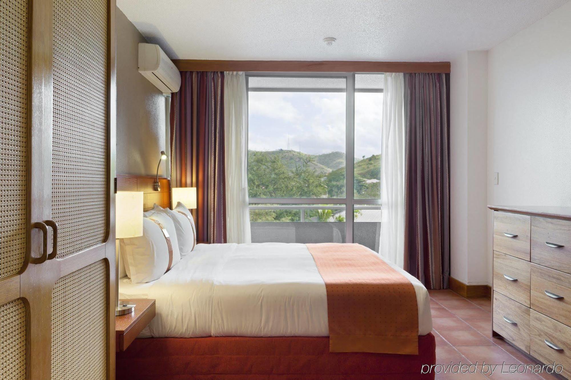 Holiday Inn & Suites Port Moresby By Ihg Номер фото