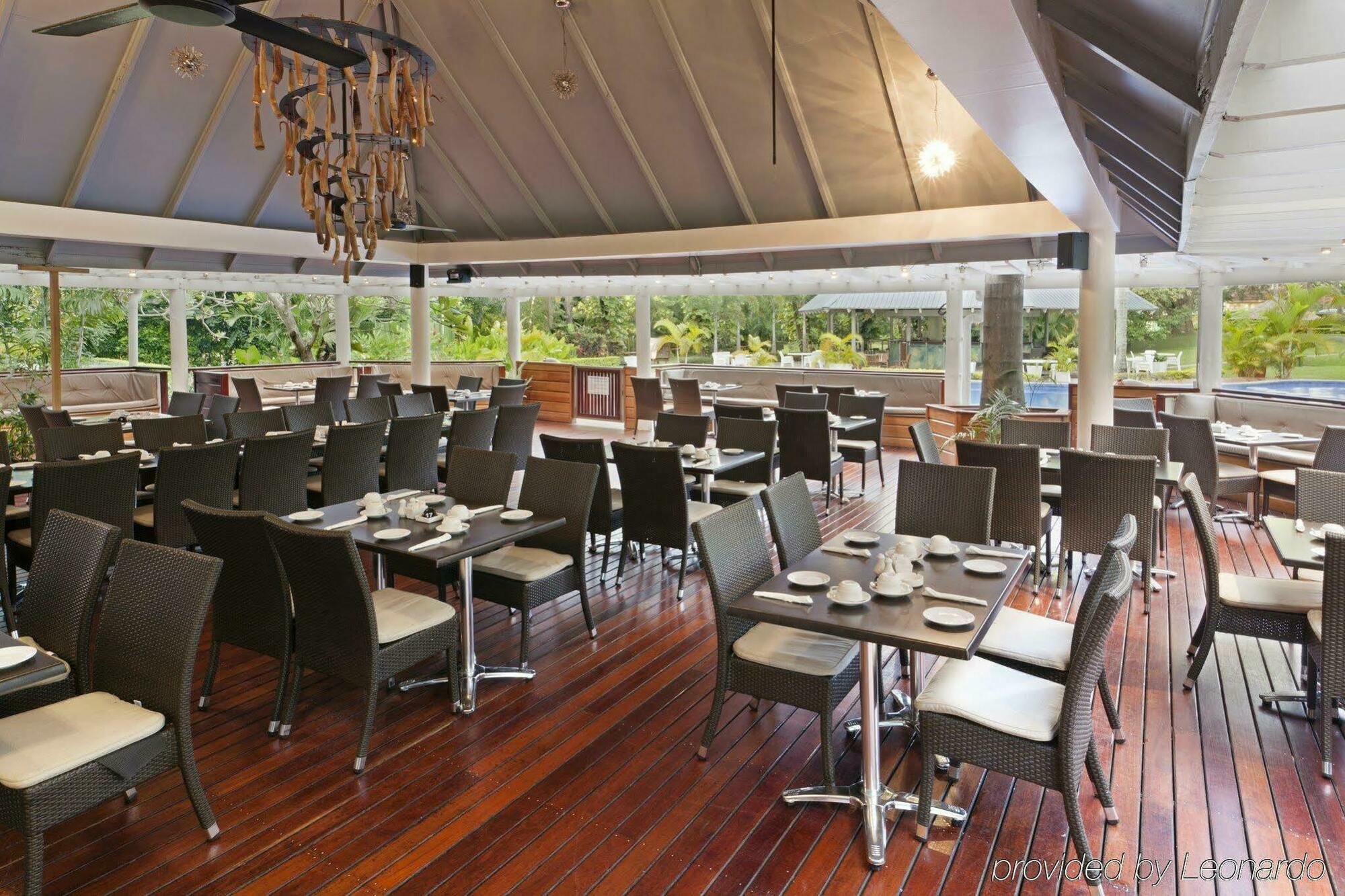 Holiday Inn & Suites Port Moresby By Ihg Экстерьер фото