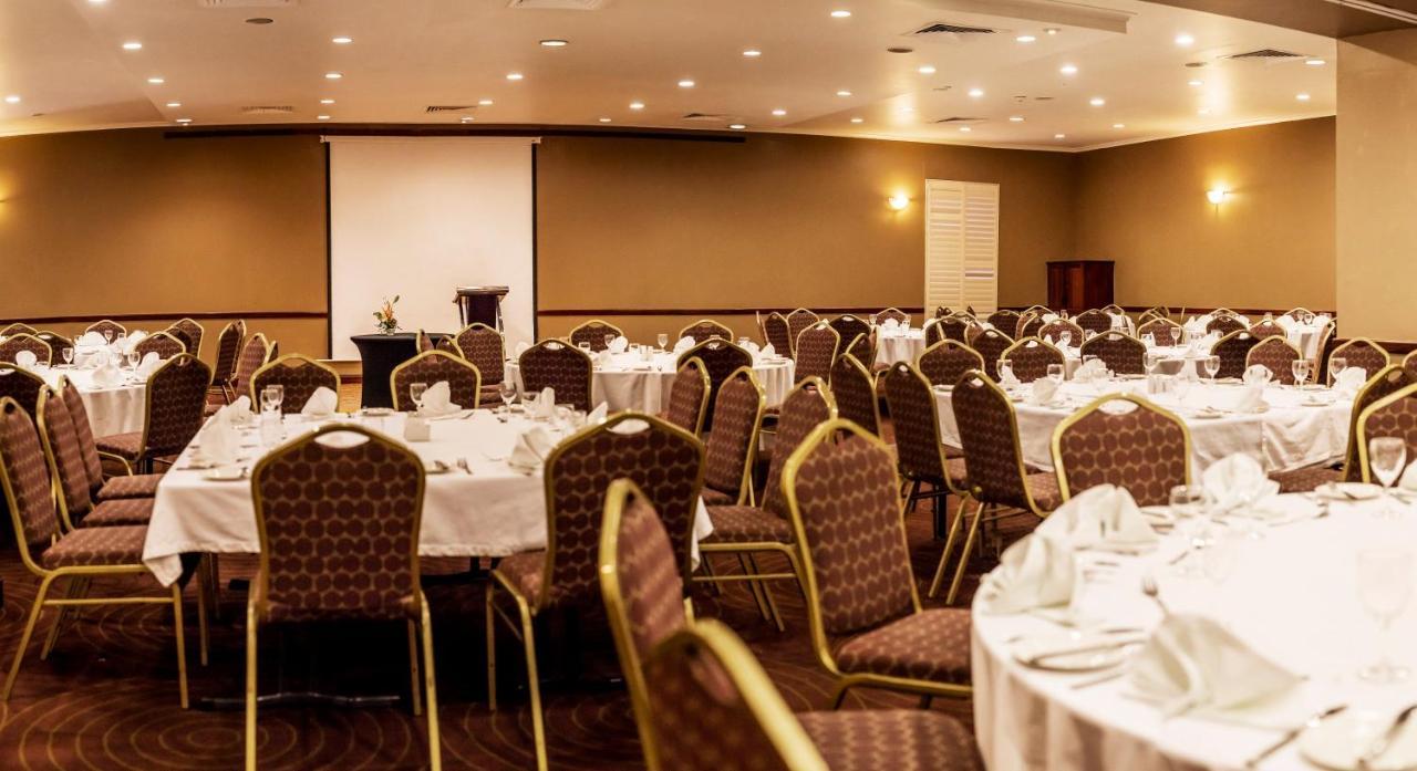 Holiday Inn & Suites Port Moresby By Ihg Экстерьер фото